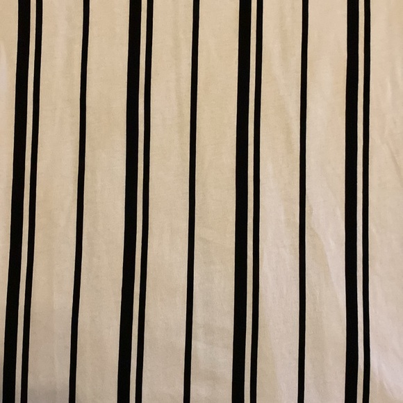 T-shirt - Picture 2 of 2